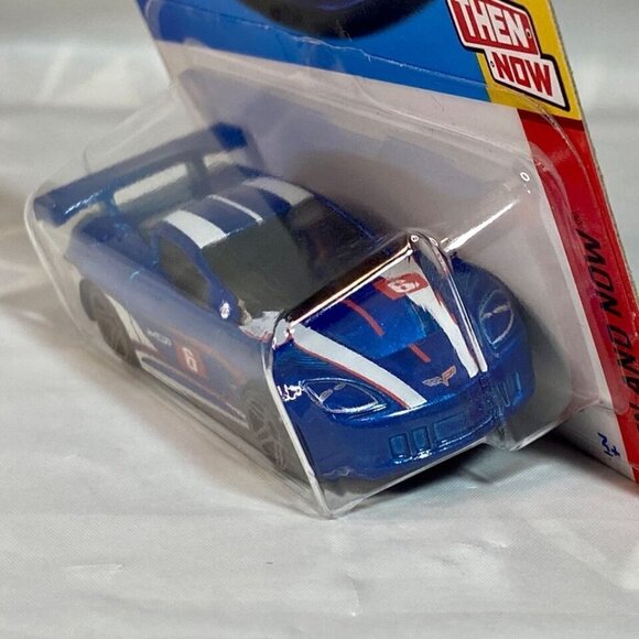 Hot Wheels Corvette C6R 233/250 Then And Now 6/10 Die-cast 1/64 Model NIP 2022 - Picture 9 of 13
